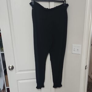 New York & Company Elegant Black Cropped Pants